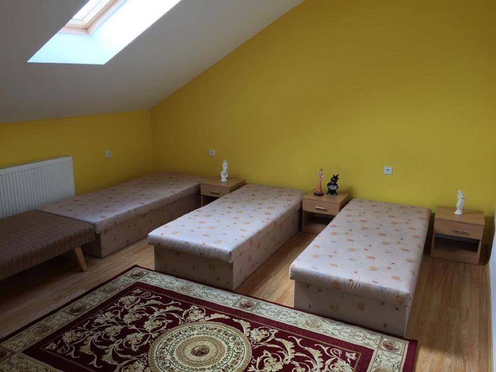 Apartman U Puskina Strba Luaran gambar
