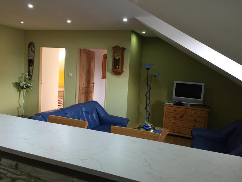 Apartman U Puskina Strba Luaran gambar